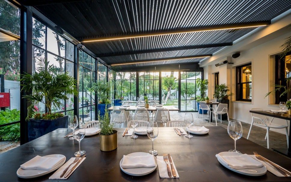  מלון הבוטיק ליר גדרה | מסעדת אברטו 