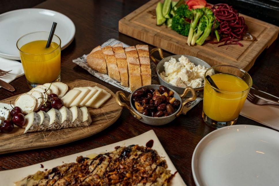מלון הבוטיק ליר גדרה | ארוחת בוקר 