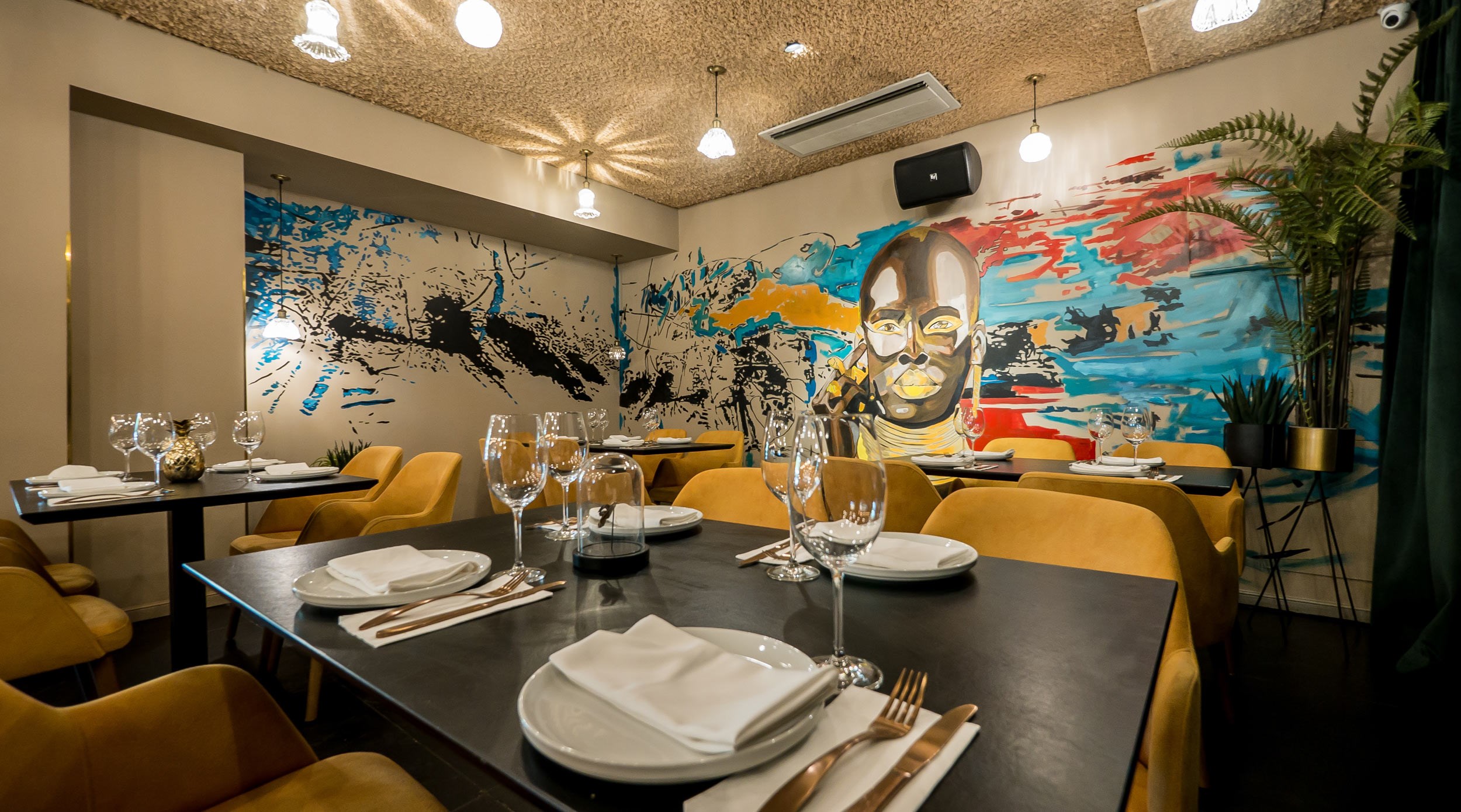 ליר לאונג׳ בר